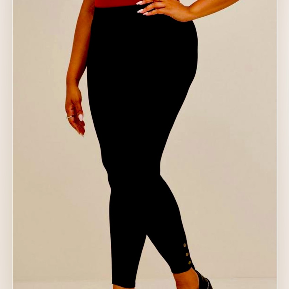 Torrid snap button leggings with pocket